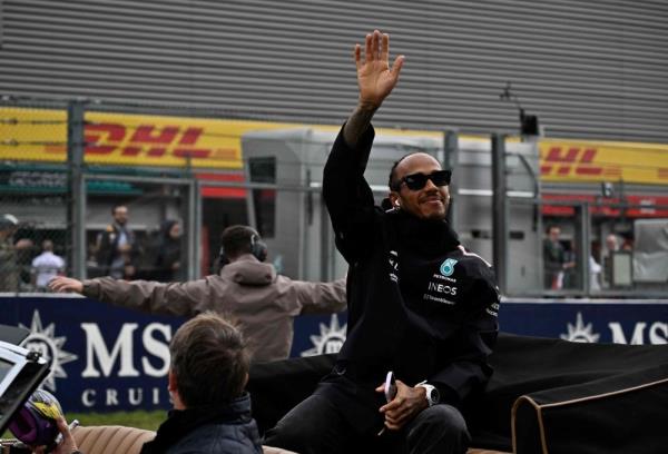 Hamilton given points penalty after brush with Perez