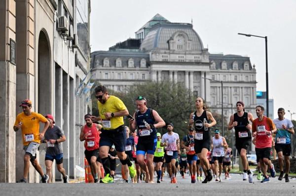 Next gen takes the spotlight at Berlin Marathon as stars sit out