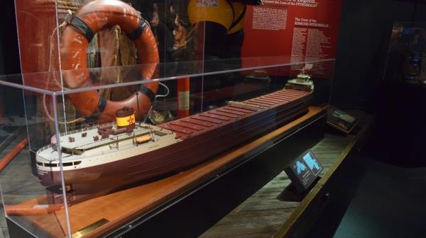 Edmund Fitzgerald memorial replica