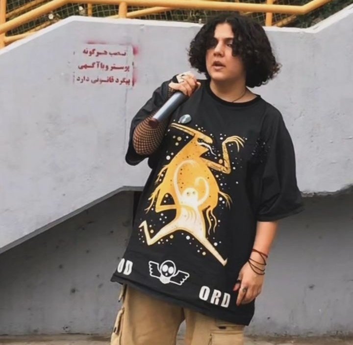 Iranian woman jailed after street performance of Amy Winehouse Zara Esmaili